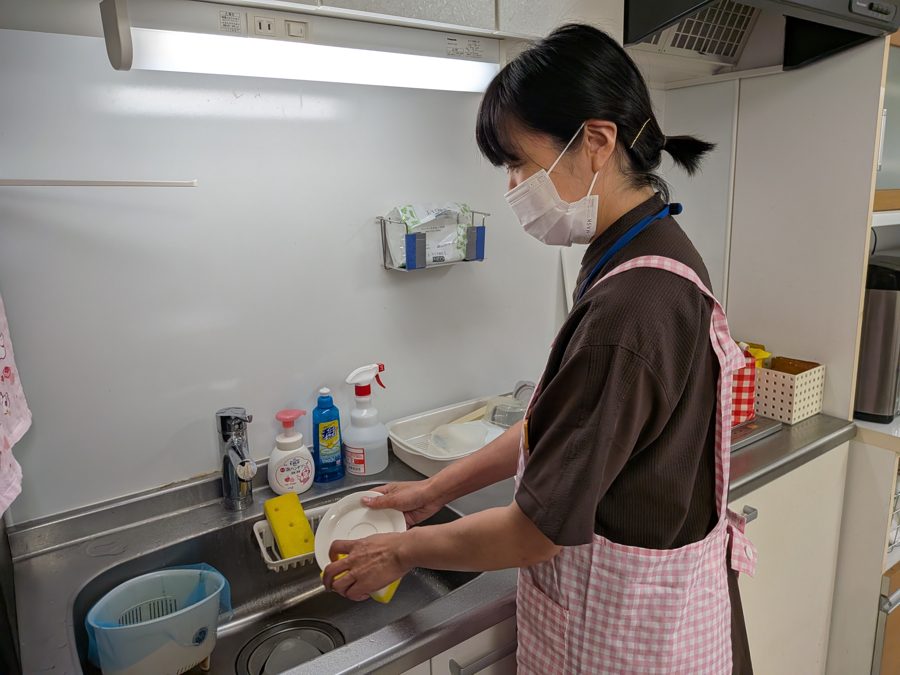 食器洗いの様子